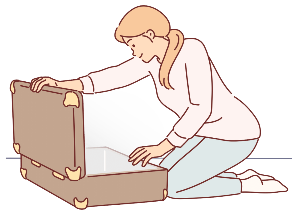 Découvrez vos trésors! Femme ouvrant une valise merveilleuse